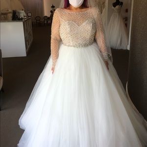 Maggie Sottero Fitzgerald Wedding Dress size 12